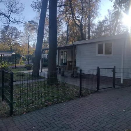 Serene Hoenderloo Exterior photo